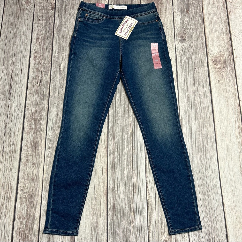 Signature Levi Strauss Gold Totally Shaping Pull On Skinny Blue Jeans W27 L30